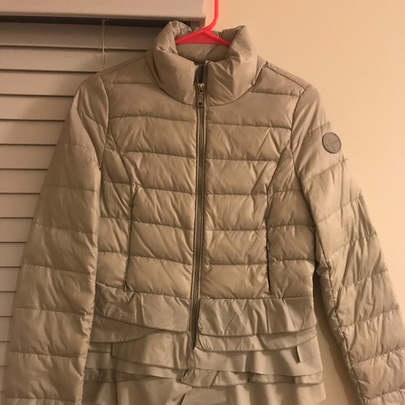 Tahari Jackets & Blazers - Tahari jacket size XS